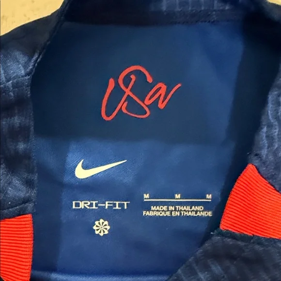 Nike dri fit USA men’s soccer jersey and shorts set youth medium - Picture 4 of 6